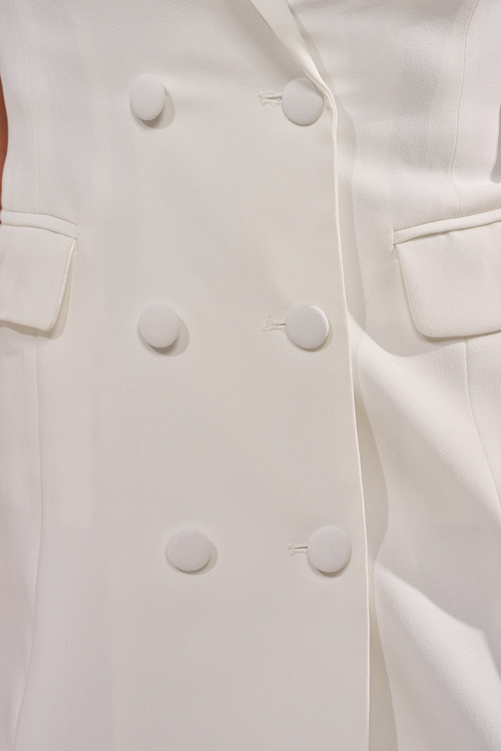 A LA MODE MINI BLAZER DRESS IN WHITE