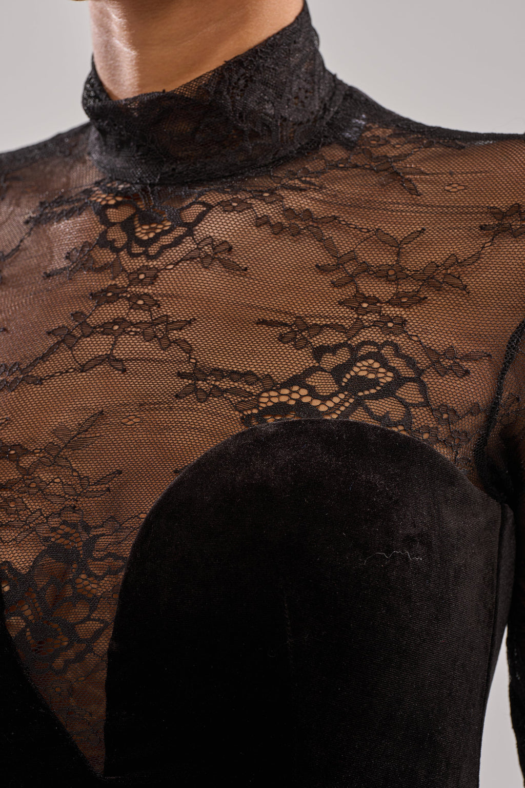 DRESSED TO IMPRESS LACE MINI DRESS